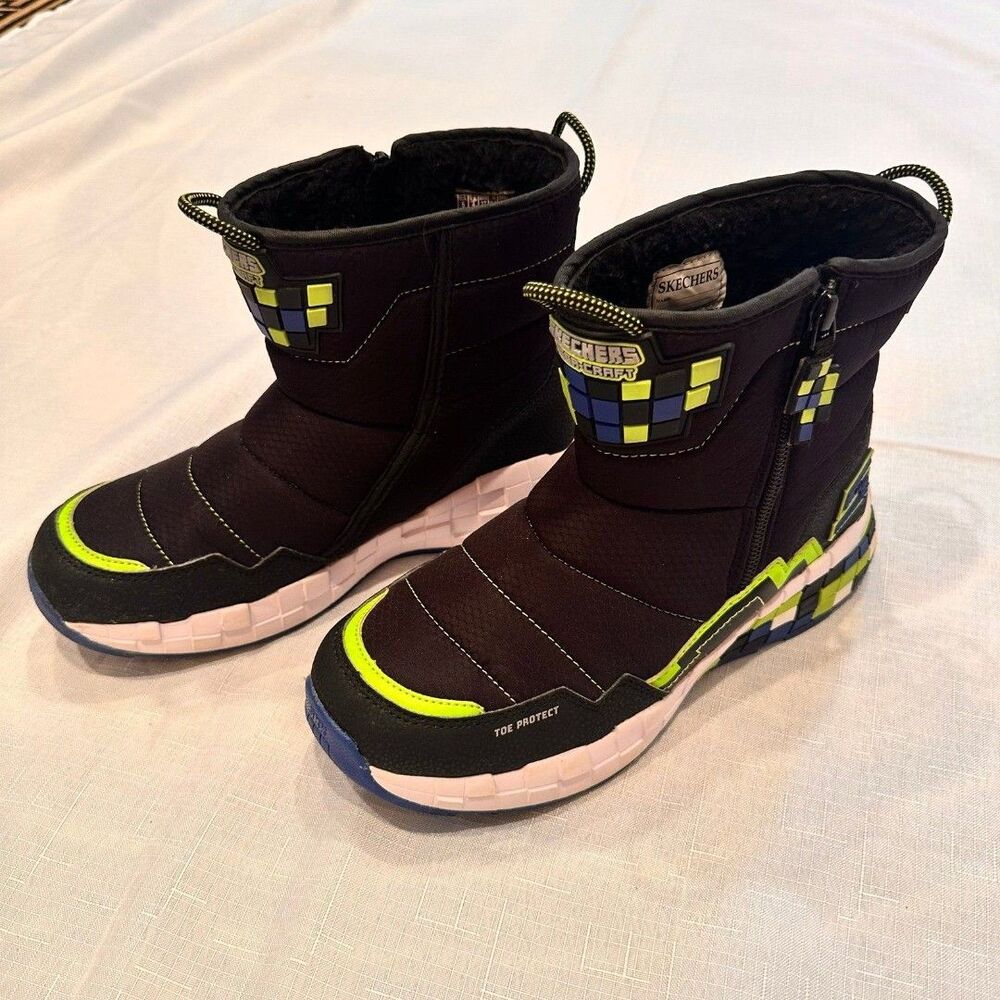 Skechers Cuboforce Boots - Picture 9 of 12